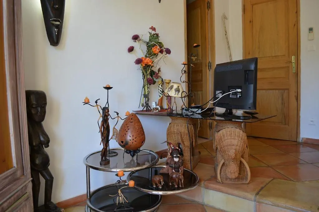 Parfum De Roses Bed & Breakfast Cogolin