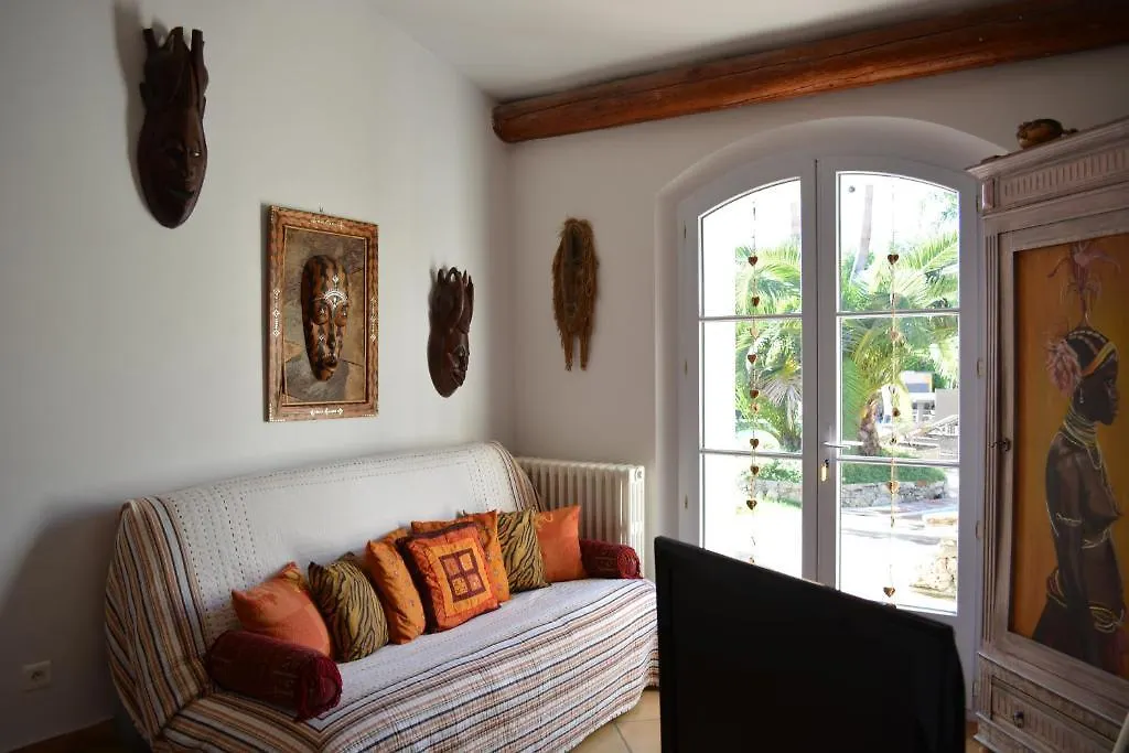 Bed and Breakfast Parfum De Roses Cogolin